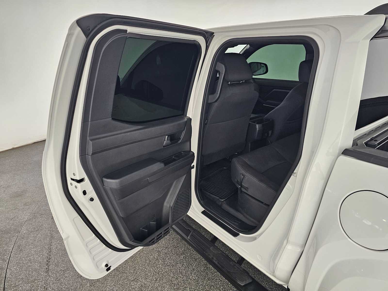 Used 2024 Toyota Tacoma SR5 RWD image 15