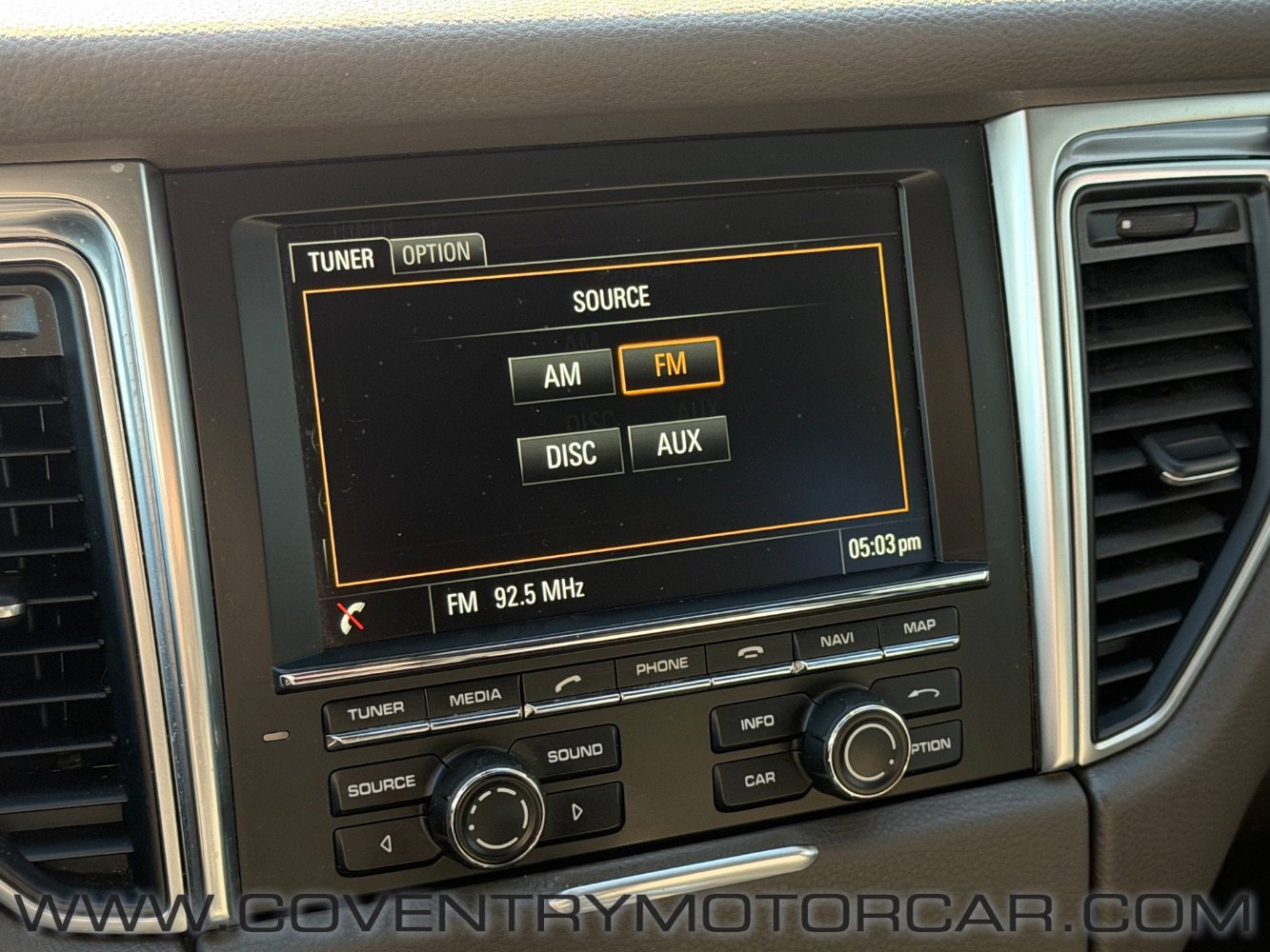 Used 2015 Porsche Macan S AWD/4WD image 22