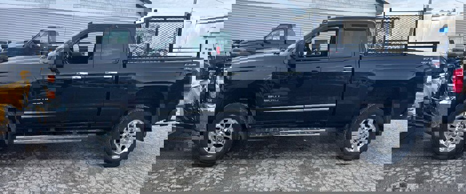 Used 2015 Chevrolet Silverado 2500 LTZ w/ Z71 Package, Off-Road image 4