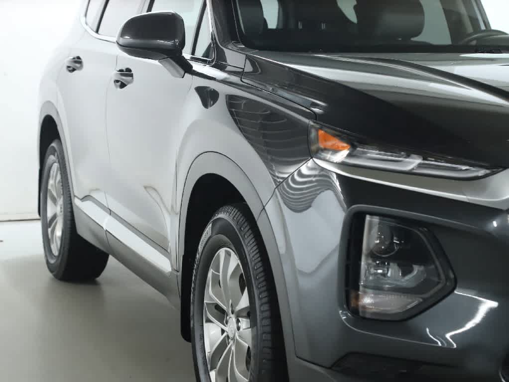 Used 2020 Hyundai Santa Fe SE FWD image 8