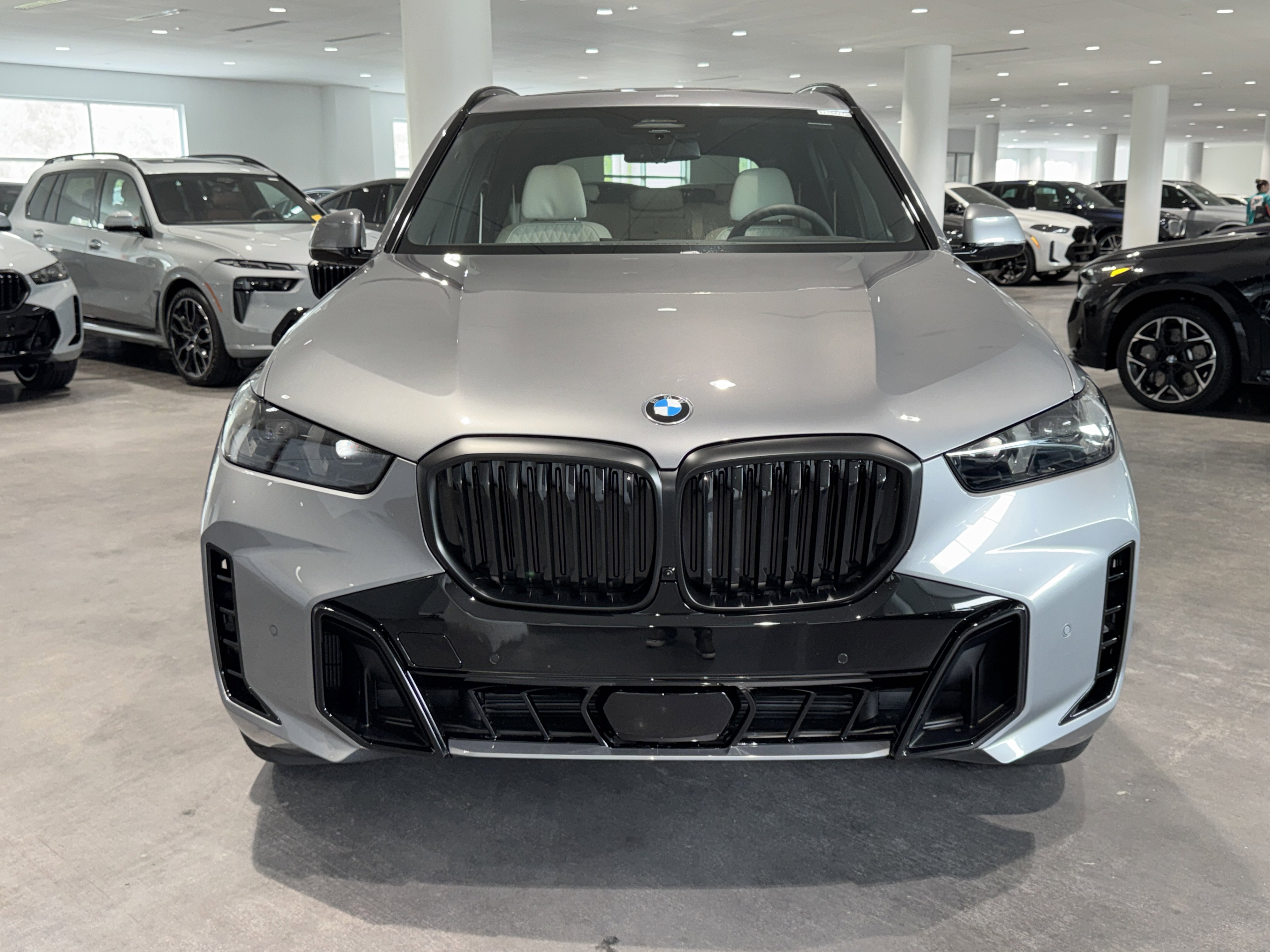 New 2026 BMW X5 sDrive40i image 2