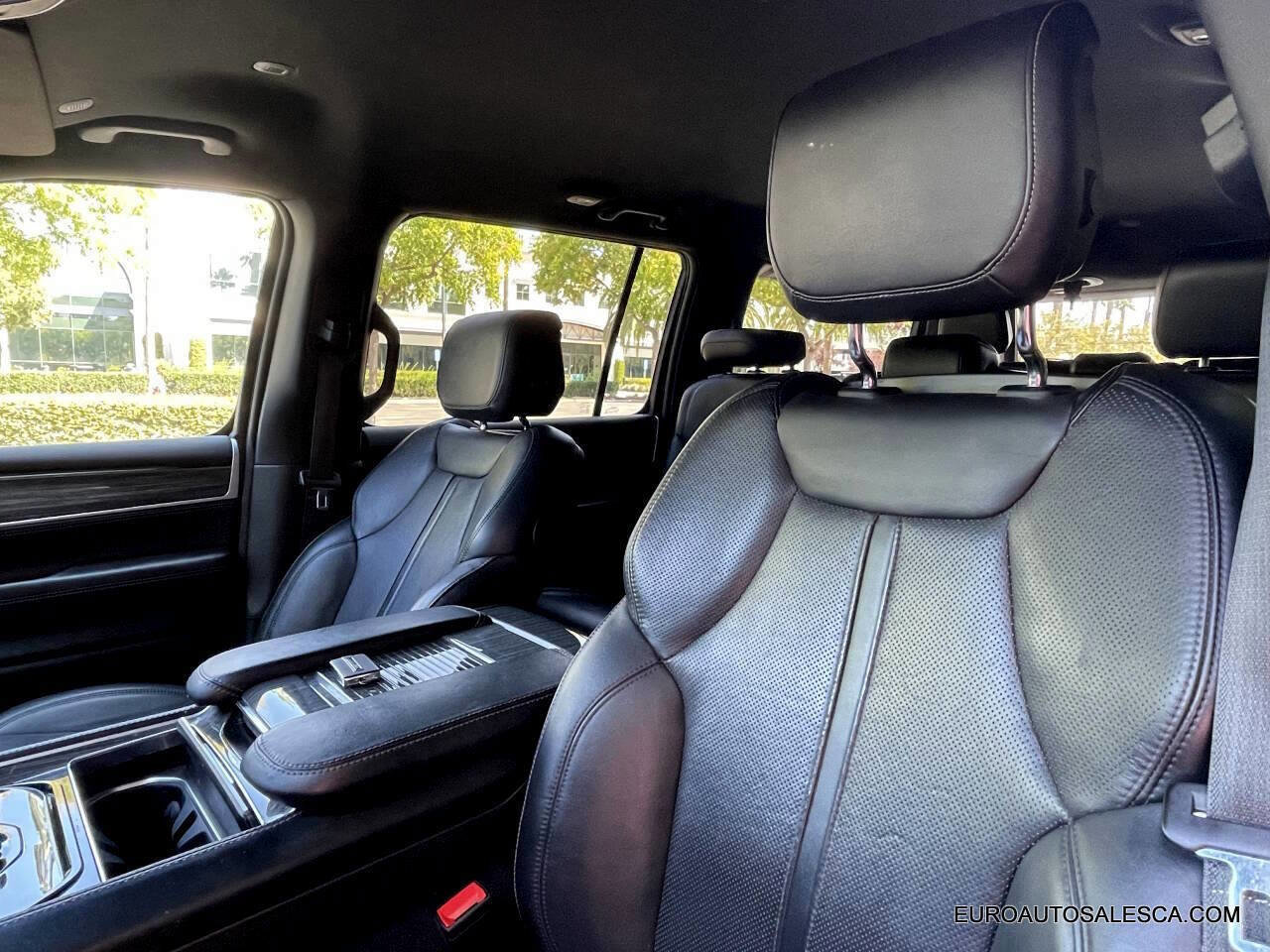 Used 2022 Jeep Wagoneer Series II image 38