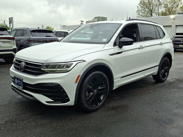 Used 2022 Volkswagen Tiguan SE R-Line AWD/4WD image 5