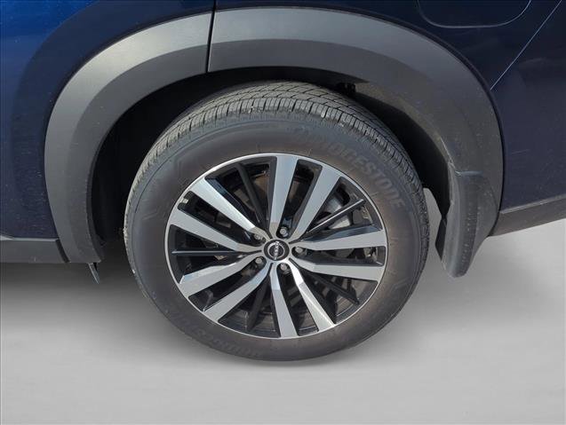 Used 2025 Nissan Pathfinder Platinum w/ Cargo Package FWD image 6