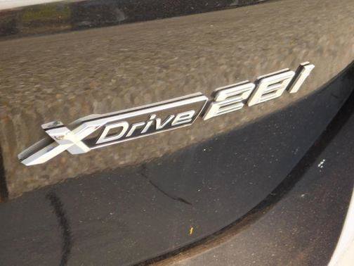 Used 2018 BMW X1 xDrive28i w/ Convenience Package AWD/4WD image 6