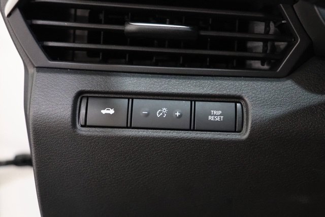 Used 2025 Nissan Altima 2.5 SR FWD image 19