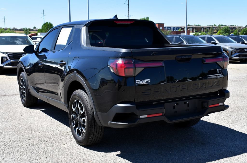 Used 2024 Hyundai Santa Cruz SEL FWD image 4