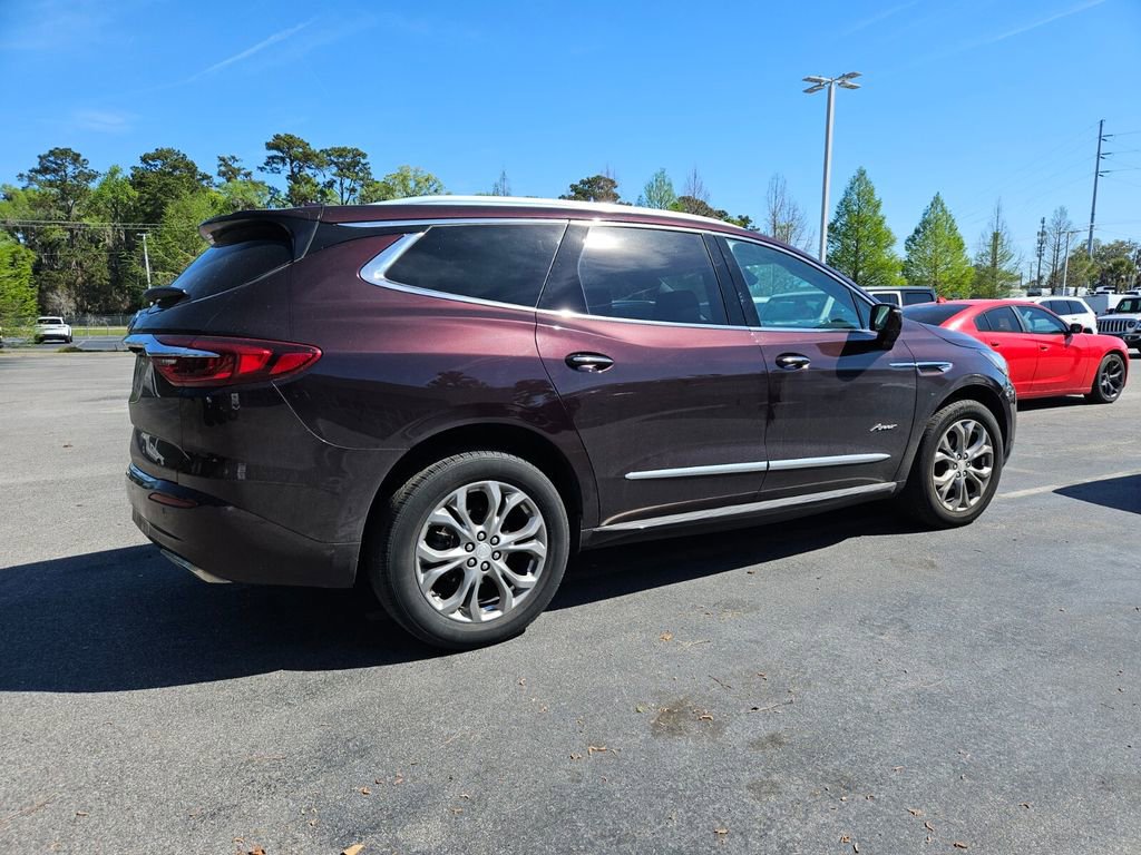 Used 2020 Buick Enclave Avenir w/ Avenir Technology Package AWD/4WD image 7