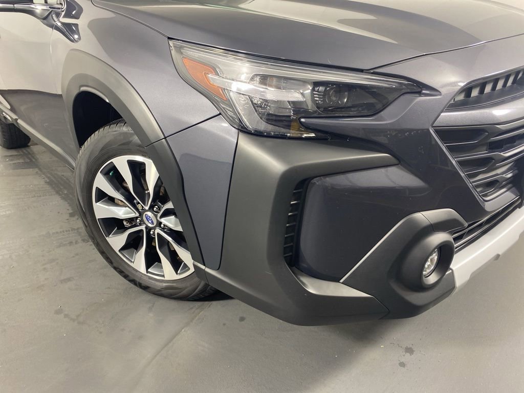 Used 2023 Subaru Outback Limited image 3
