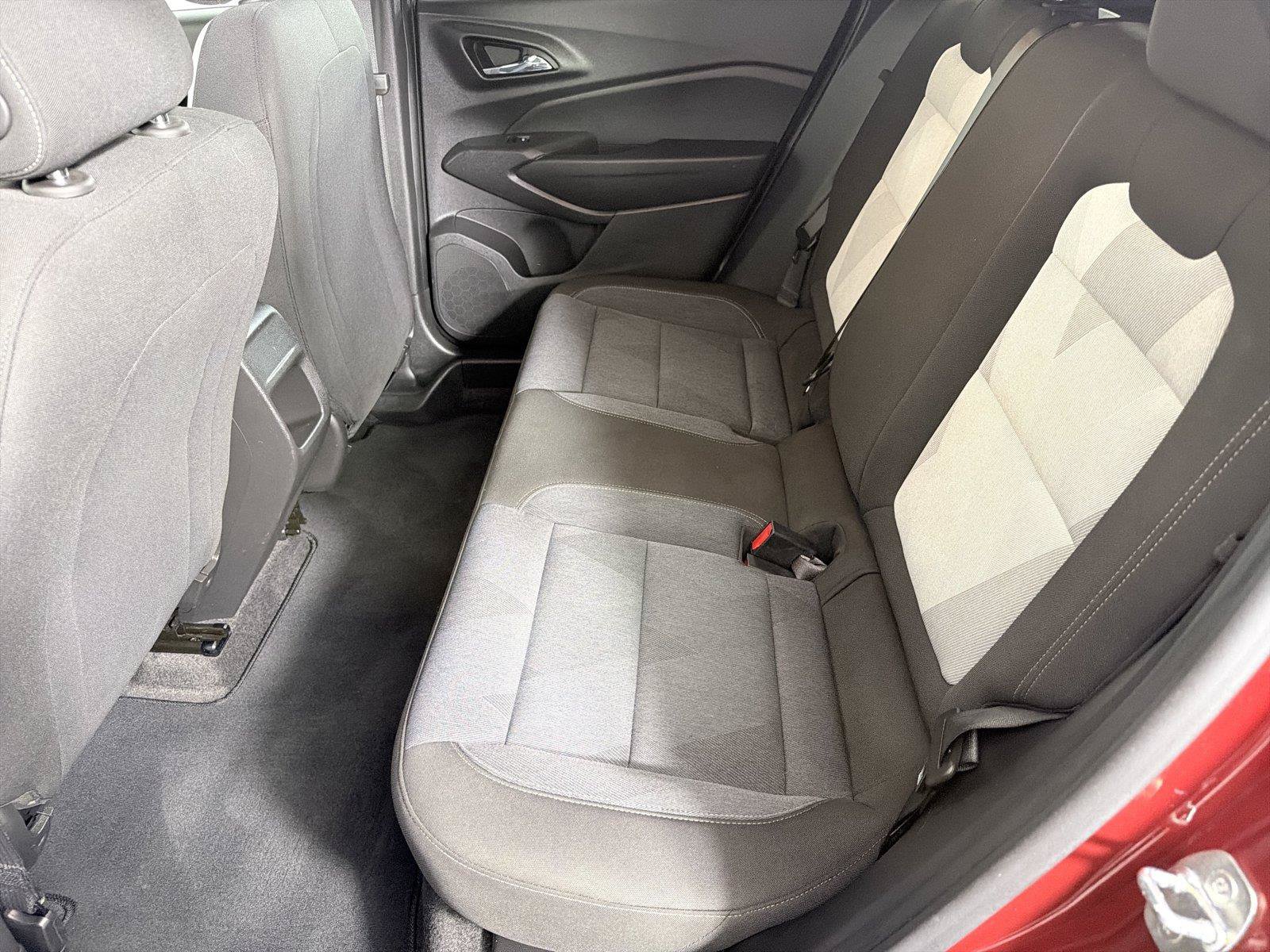 Certified 2024 Chevrolet Trax RS FWD image 18