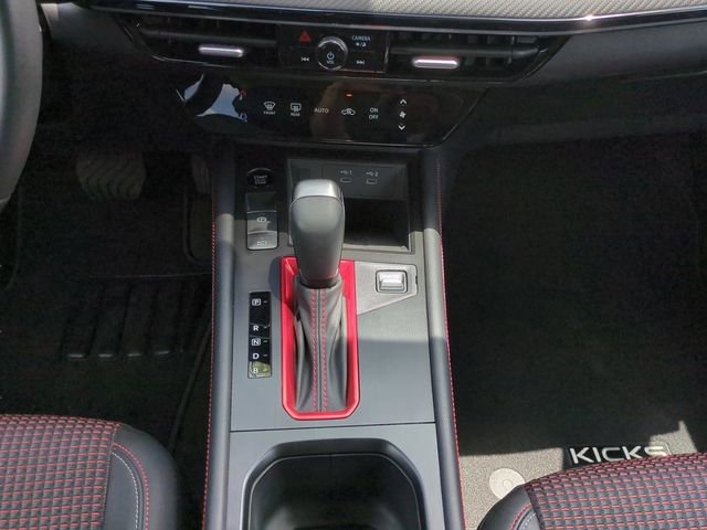 Used 2025 Nissan Kicks SR FWD image 15