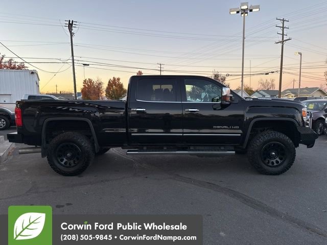 Used 2018 GMC Sierra 3500 Denali w/ Duramax Plus Package image 4