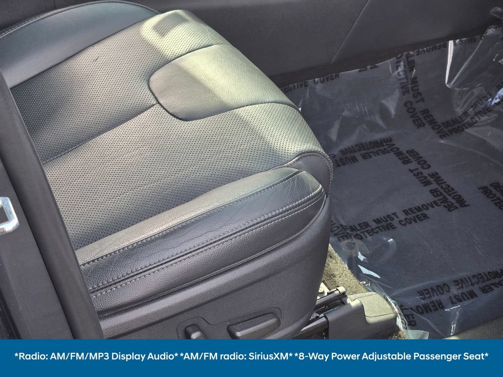 Used 2020 Hyundai Santa Fe SEL w/ Convenience + Premium Package AWD/4WD image 12
