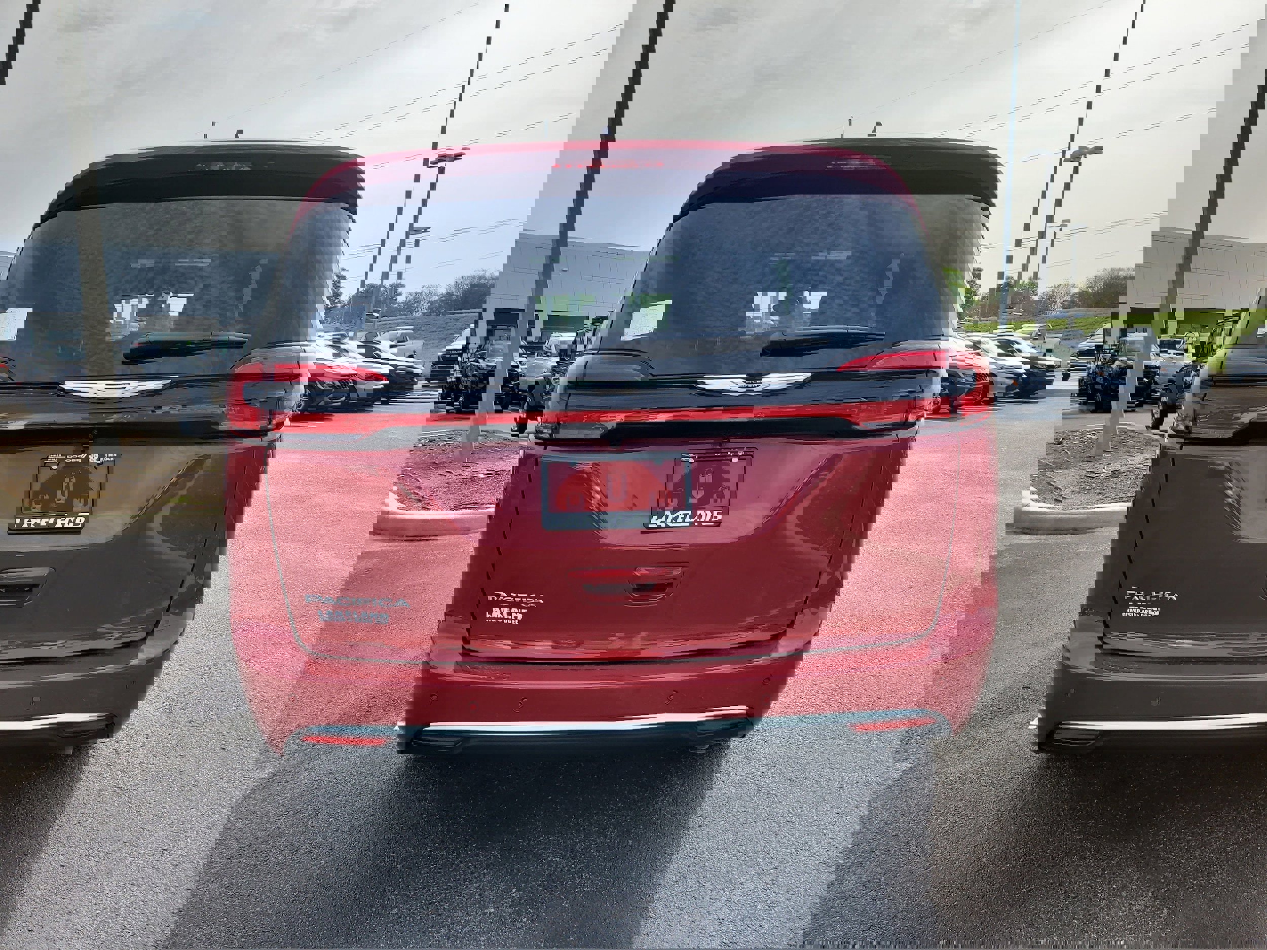 New 2026 Chrysler Pacifica Pinnacle image 7