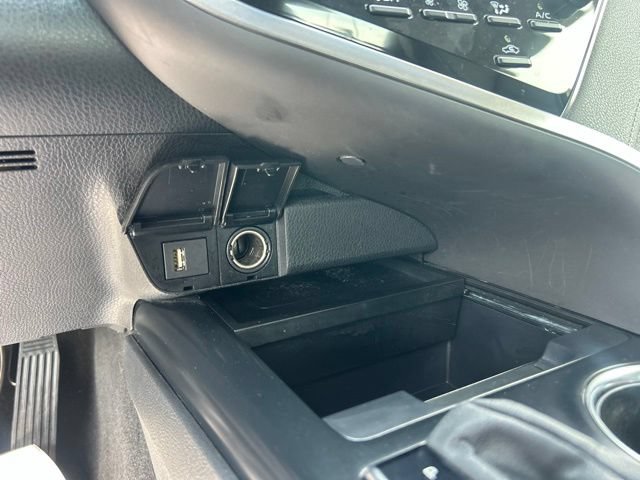 Used 2020 Toyota Camry XSE FWD image 25