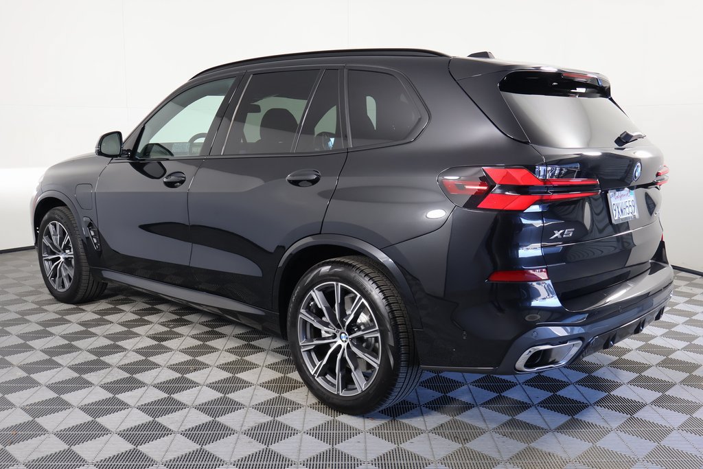 Used 2026 BMW X5 xDrive50e w/ M Sport Package AWD/4WD image 6