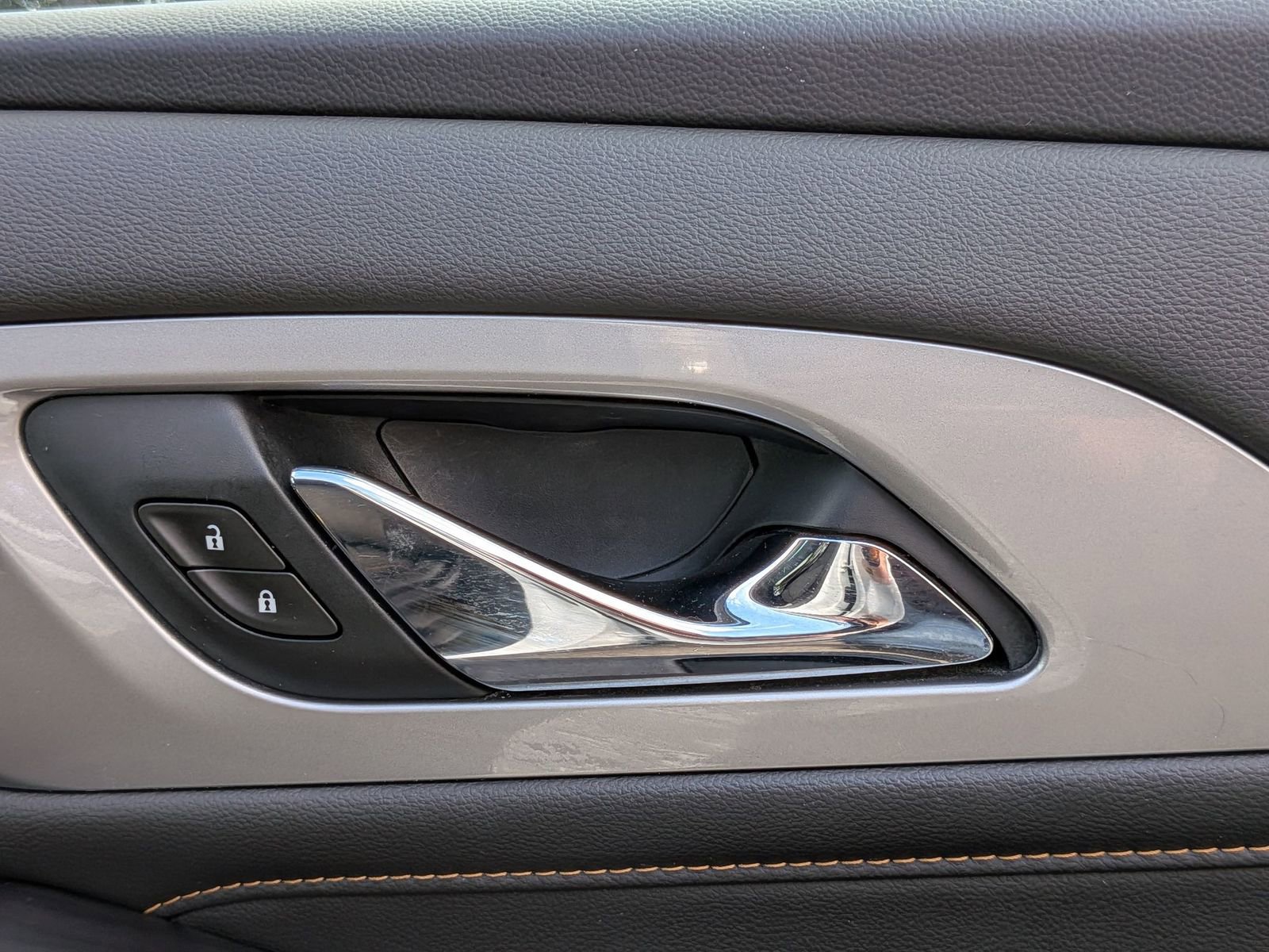 Used 2019 Chevrolet Traverse LT image 36
