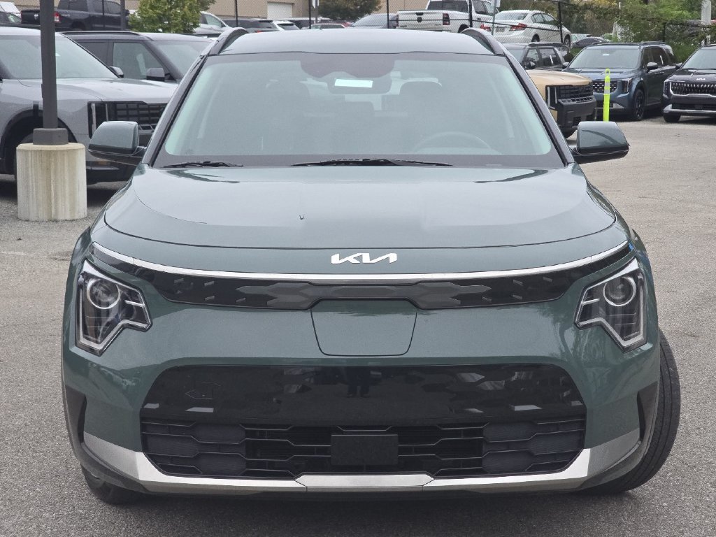 Used 2023 Kia Niro Wind w/ Wind Preserve Package FWD image 11