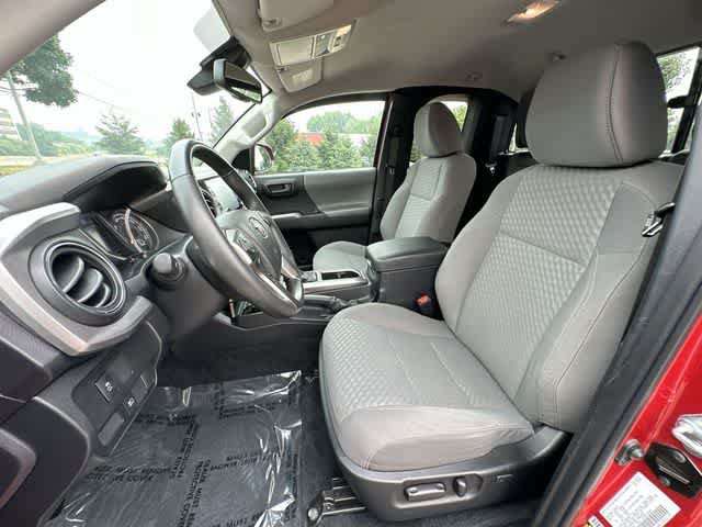 Used 2022 Toyota Tacoma SR5 AWD/4WD image 14