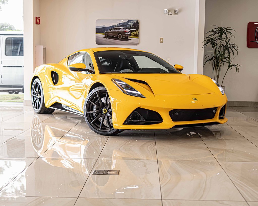 New 2025 Lotus Emira image 5