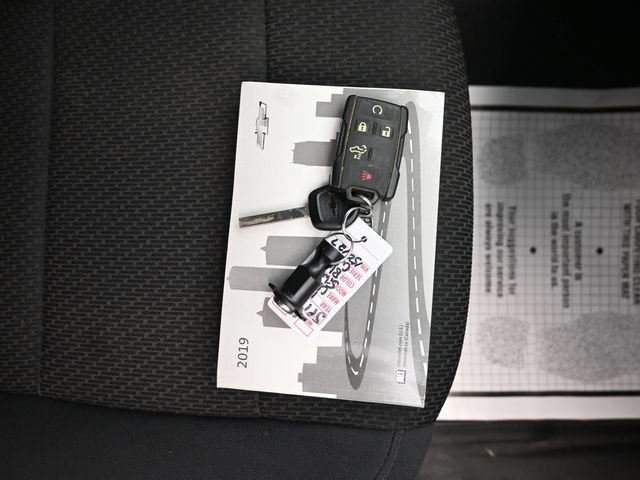 Used 2019 Chevrolet Silverado 1500 Custom w/ Custom Value Package image 9