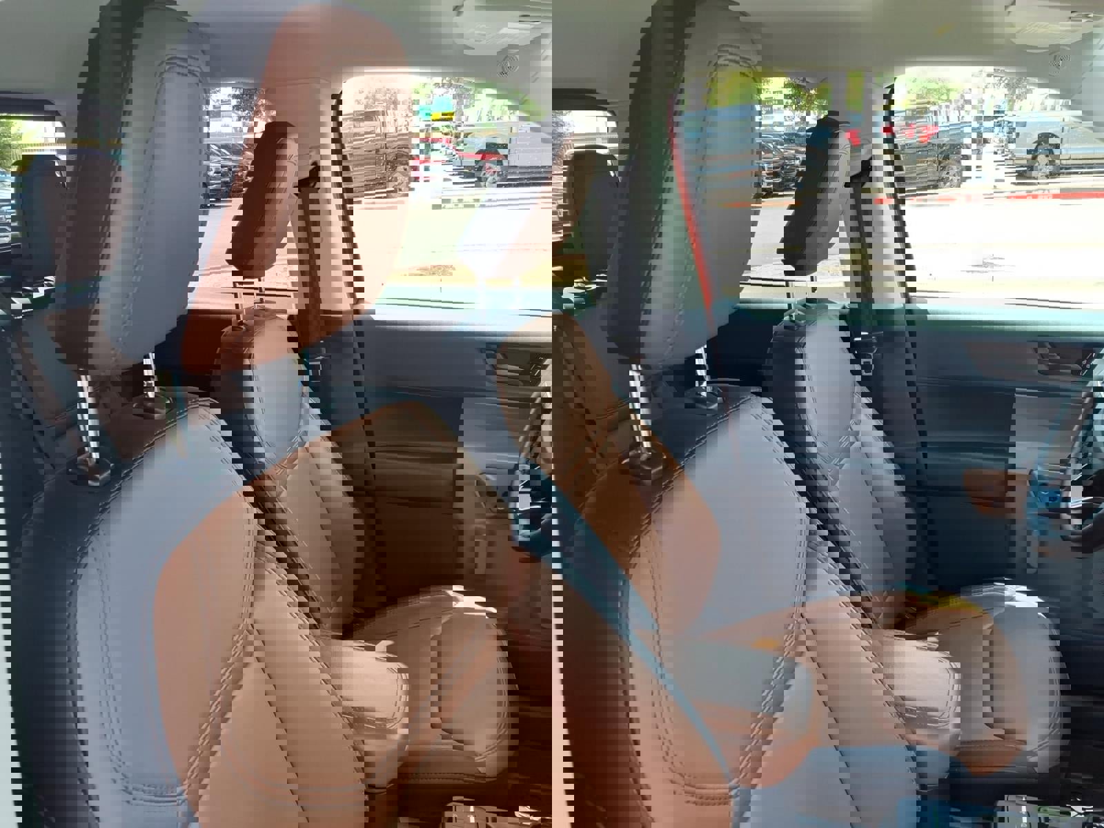 Certified 2023 Ford Maverick Lariat w/ Lariat Luxury Package image 12