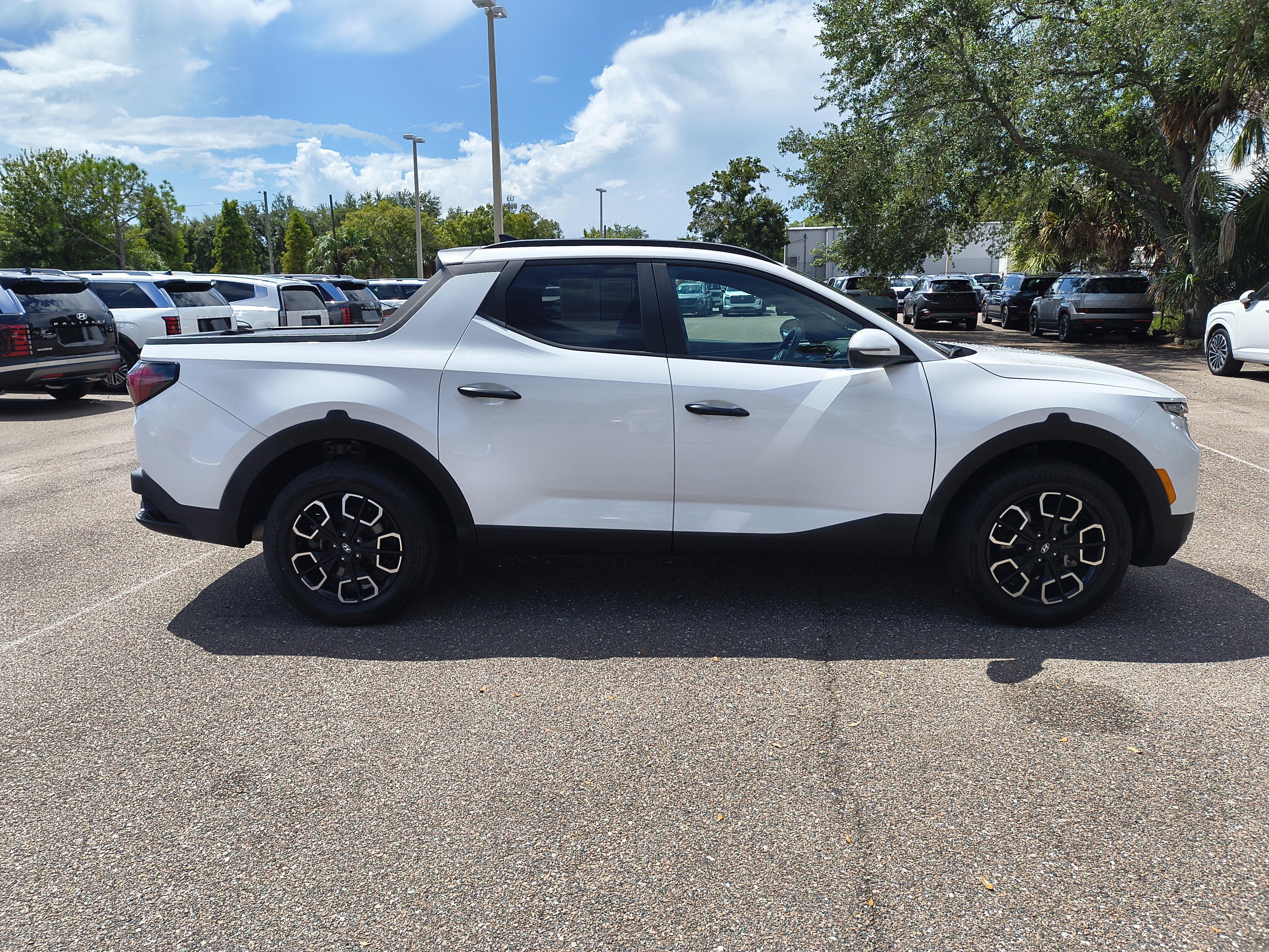 Certified 2023 Hyundai Santa Cruz SEL w/ Activity Package AWD/4WD image 7