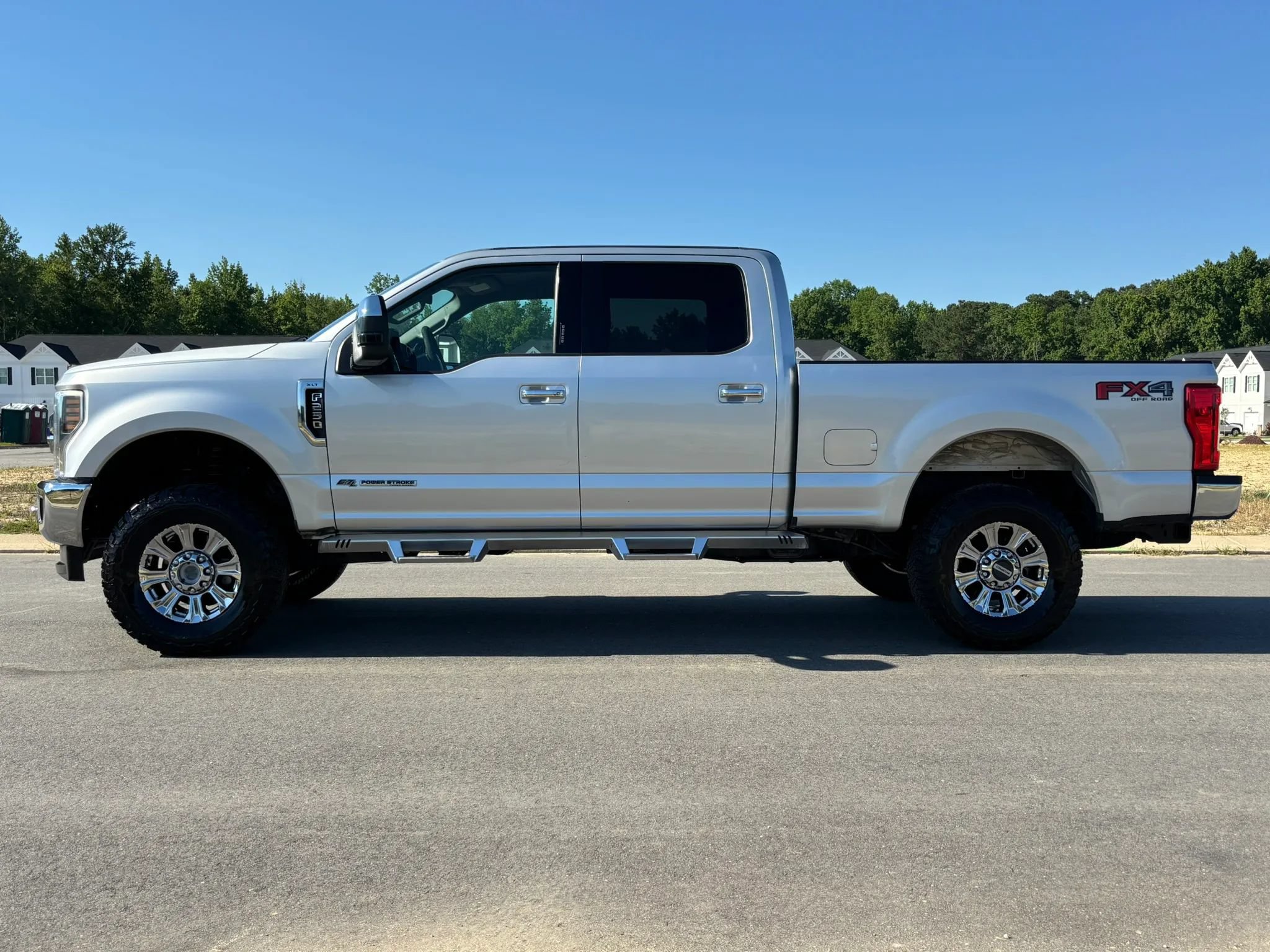 Used 2018 Ford F250 XLT w/ XLT Premium Package AWD/4WD image 6