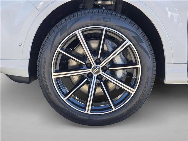 Certified 2026 Audi Q7 2.0T Premium Plus AWD/4WD image 9
