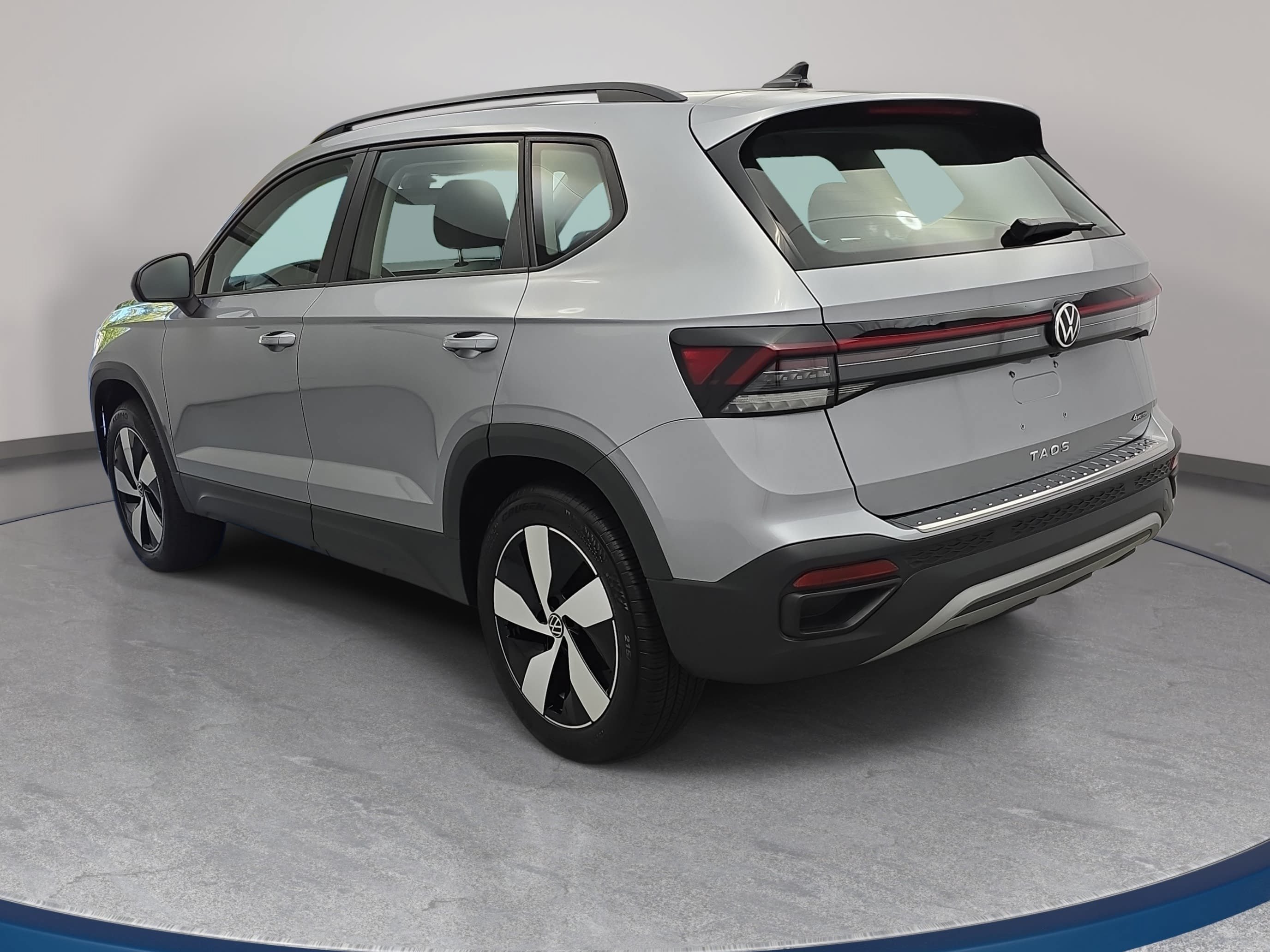 Used 2025 Volkswagen Taos S AWD/4WD image 7