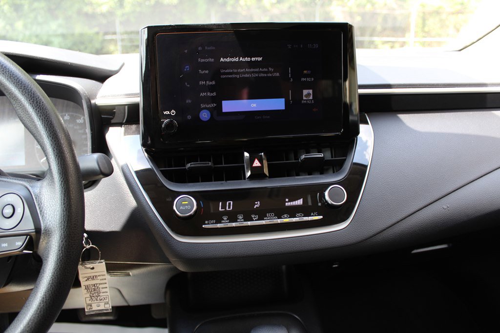 Used 2023 Toyota Corolla LE image 37