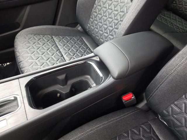 New 2027 Nissan Kicks SV AWD/4WD image 40