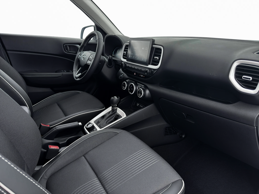 New 2026 Hyundai Venue SEL FWD image 16