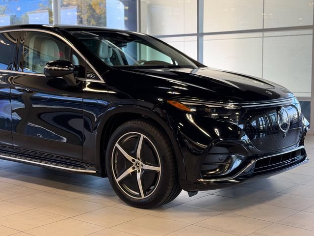 Used 2023 Mercedes-Benz EQS 580 4MATIC SUV image 5