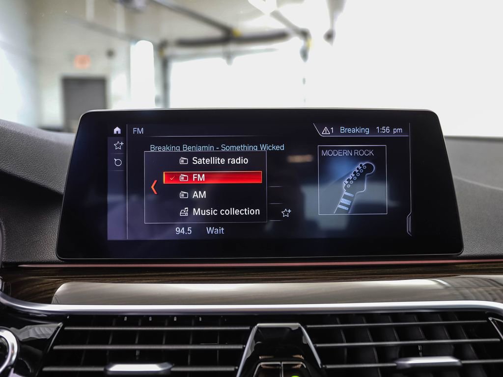 Used 2019 BMW 530i xDrive w/ Convenience Package AWD/4WD image 17