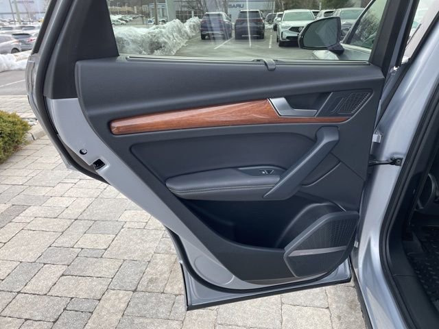 Used 2023 Audi Q5 2.0T Premium Plus w/ Premium Plus Package AWD/4WD image 32