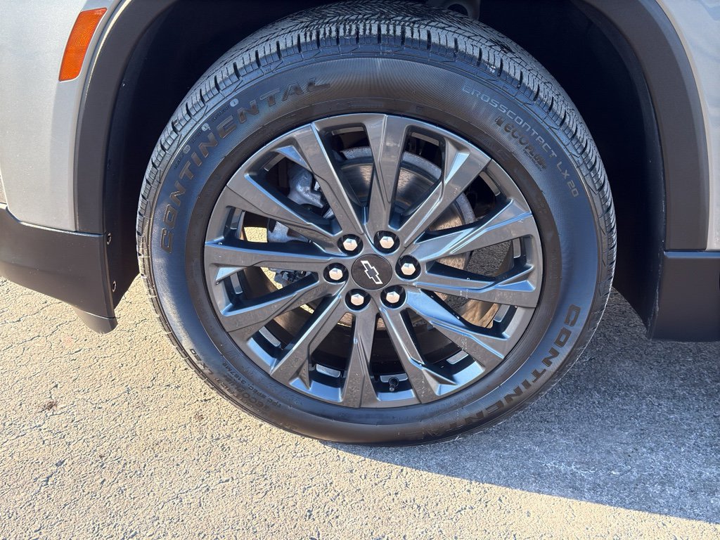 Used 2023 Chevrolet Traverse RS image 10