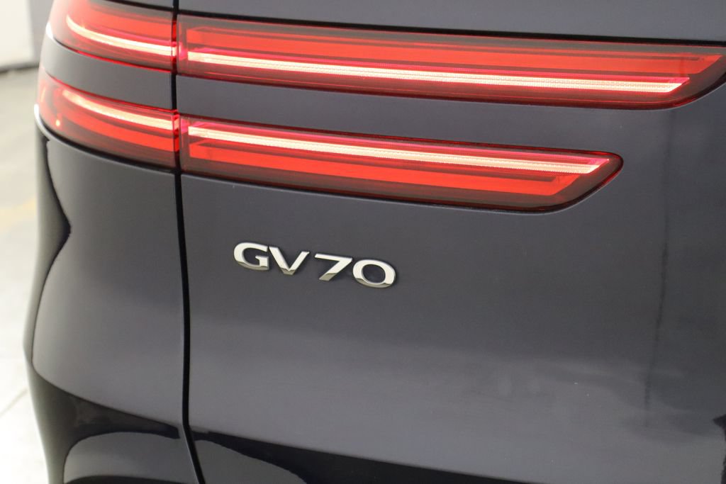 Used 2023 Genesis GV70 2.5T AWD/4WD image 43