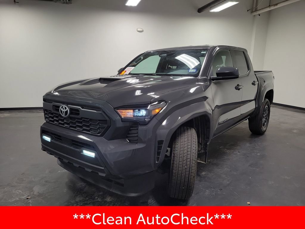 Used 2024 Toyota Tacoma TRD Sport image 4