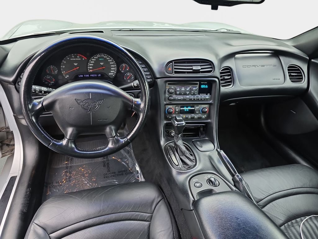 Used 2000 Chevrolet Corvette Convertible w/ Memory Pkg image 10