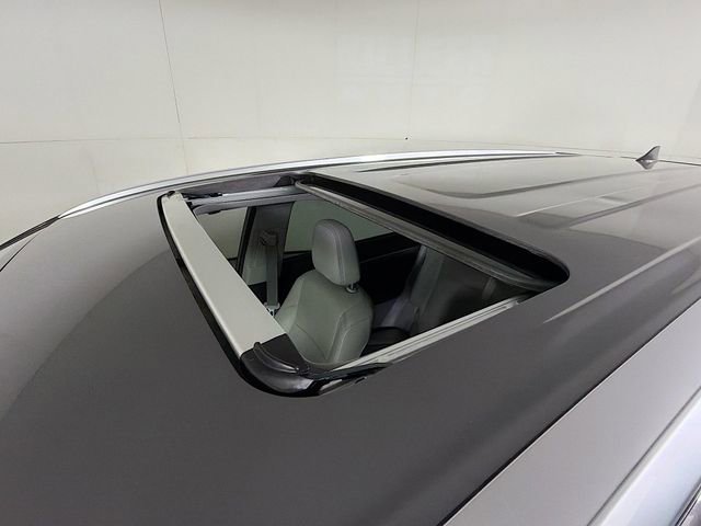 Used 2017 Toyota Highlander Limited image 14