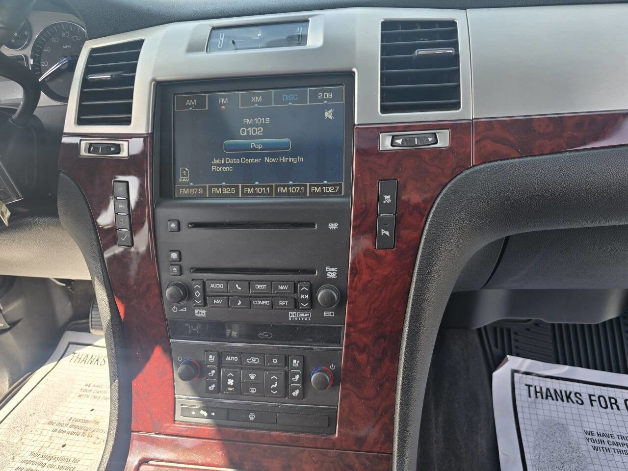 Used 2008 Cadillac Escalade EXT image 28