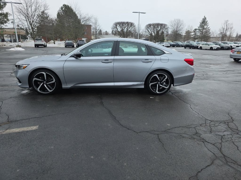 Used 2022 Honda Accord Sport image 4
