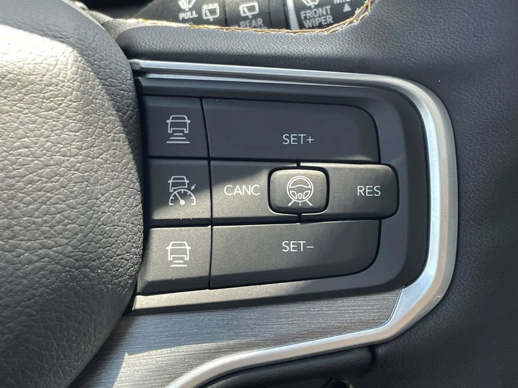 New 2026 Jeep Grand Wagoneer 4WD image 33