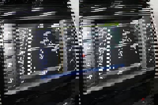 Used 2017 Jaguar XE Premium image 20