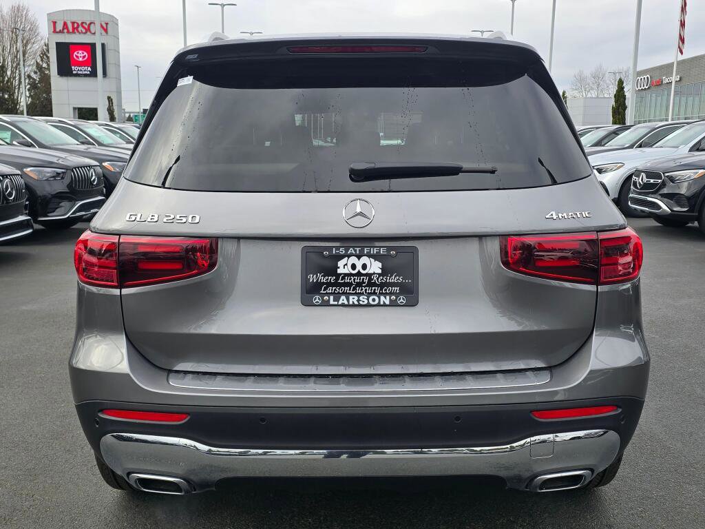 New 2026 Mercedes-Benz GLB 250 4MATIC image 5