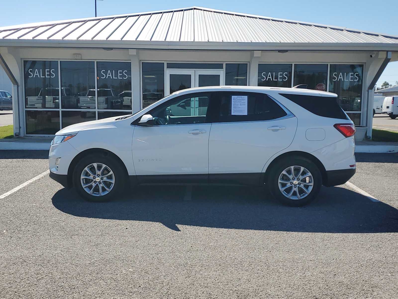 Used 2018 Chevrolet Equinox LT AWD/4WD image 2