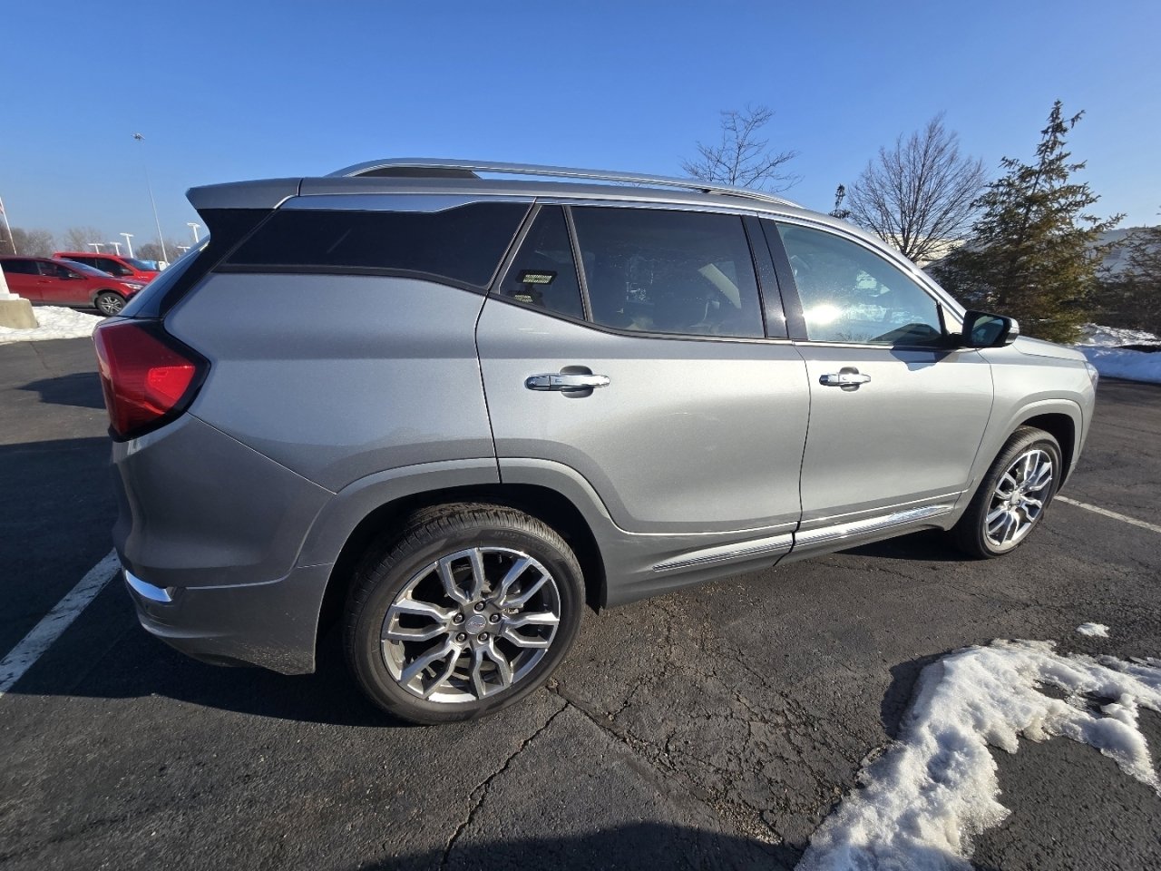 Used 2024 GMC Terrain Denali w/ Denali Premium Package image 8