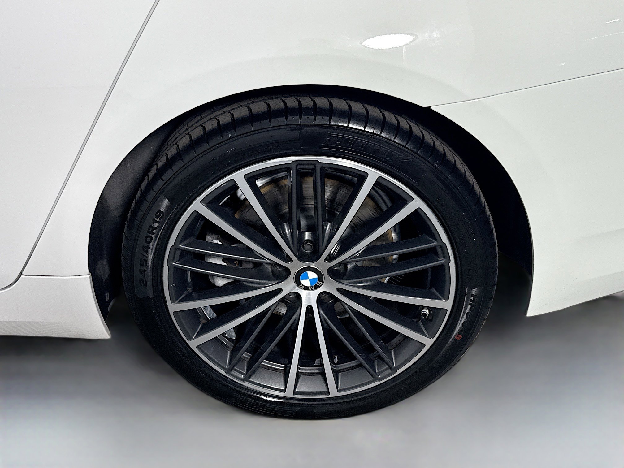 Used 2021 BMW 530i w/ Premium Package RWD image 37