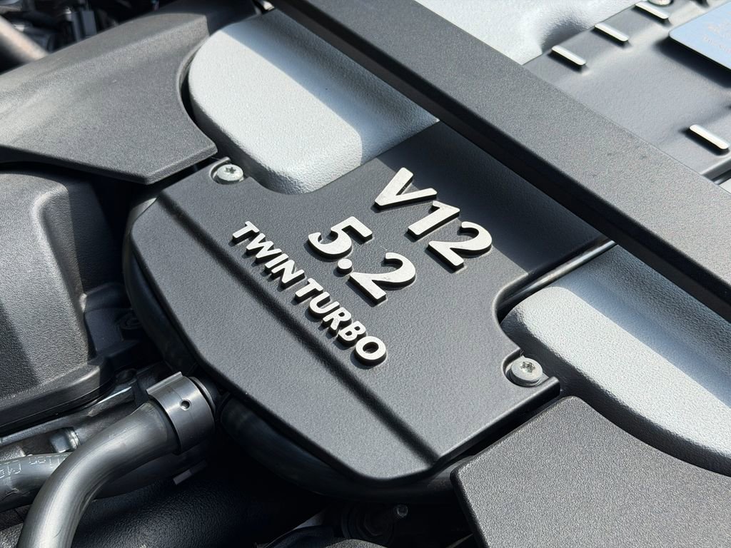 Used 2019 Aston Martin DB11 AMR image 22